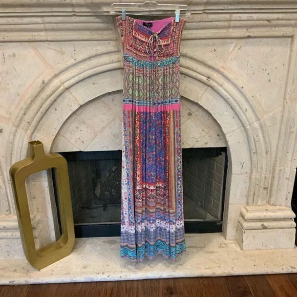 Sky M Quellyn maxi dress - Picture 5 of 5